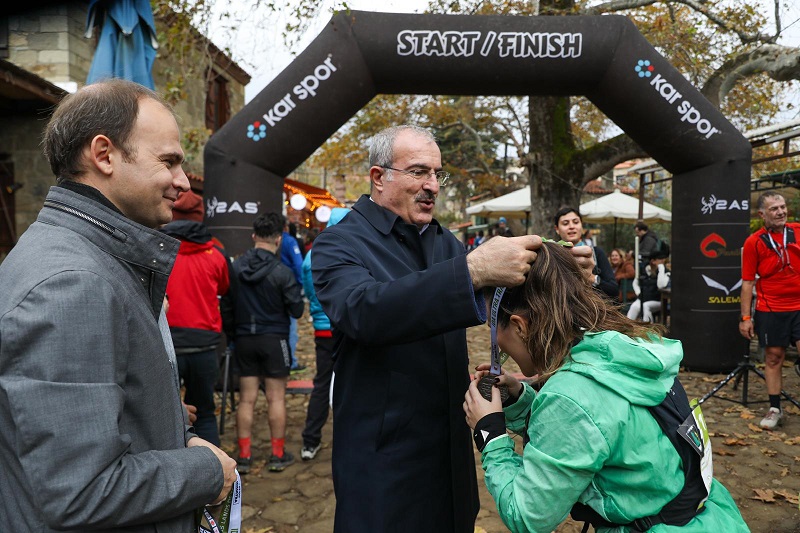 Valimiz Doç. Dr. Ömer TORAMAN İda Ultra Maratonu‘nun Startını Verdi